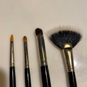 4 Piece Laura Mercier Brush Set